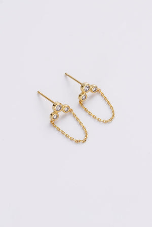 ZAFINO Tia Stud Gold chain earrings with clear gemstones