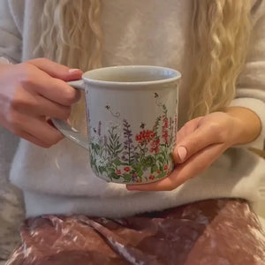 Heathcote & Ivory Busy Bees Mug Set