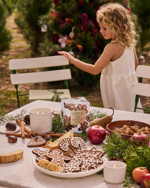 Circa Christmas Candle 300g Gingerbread Cookies