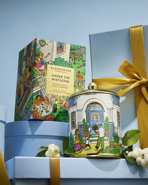 Glasshouse GF 380g Candle - Under The Mistletoe - X26