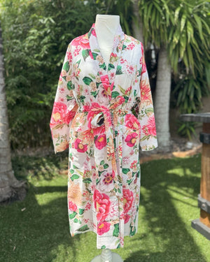 Blazing Daisy Fleur Kimono Robe White Floral print
