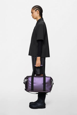 RAINS Hilo Weekend Bag Small W3 - Body Purple duffel bag
