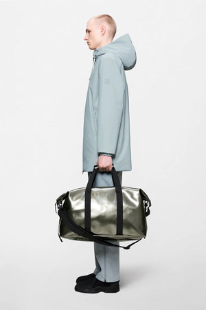 RAINS Hilo Weekend Bag W3 - Raven Silver duffel bag