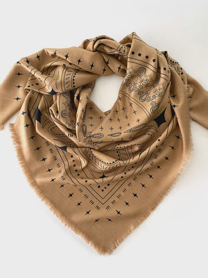 Dark Hampton x Ellie Compton THE HOLDENBeige scarf with black patterns