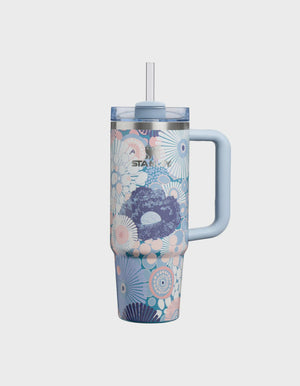STANLEY handled travel tumbler The Quencher H2.0 FlowState™ Tumbler 30oz - Blue Dream Wildflower