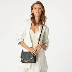 Saben Feature Handle Gold Chunky AW25 The Muse