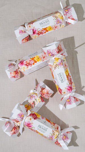 Better Tea Bonbon with 3 Blooming Tea balls - Pink