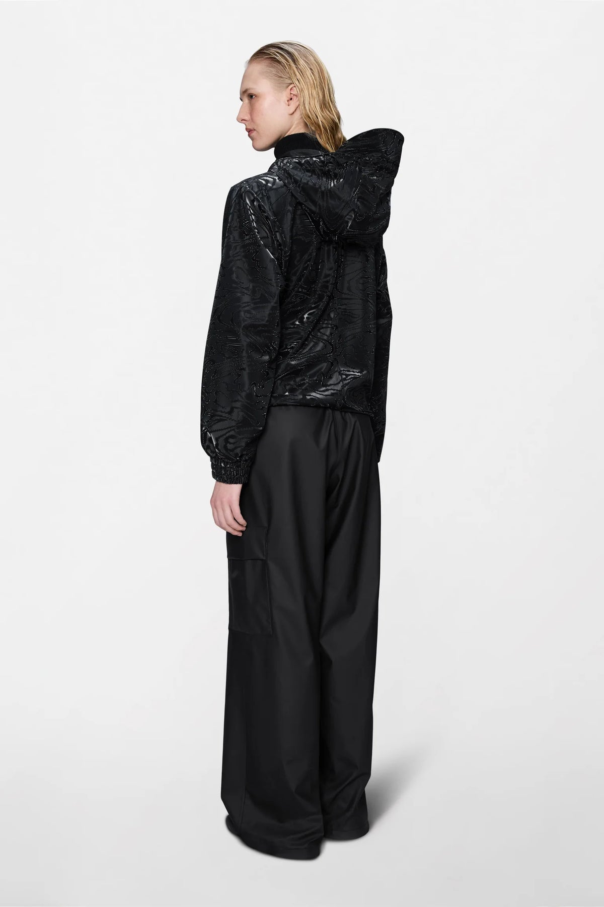 RAINS String W Jacket AMP Black hooded jacket