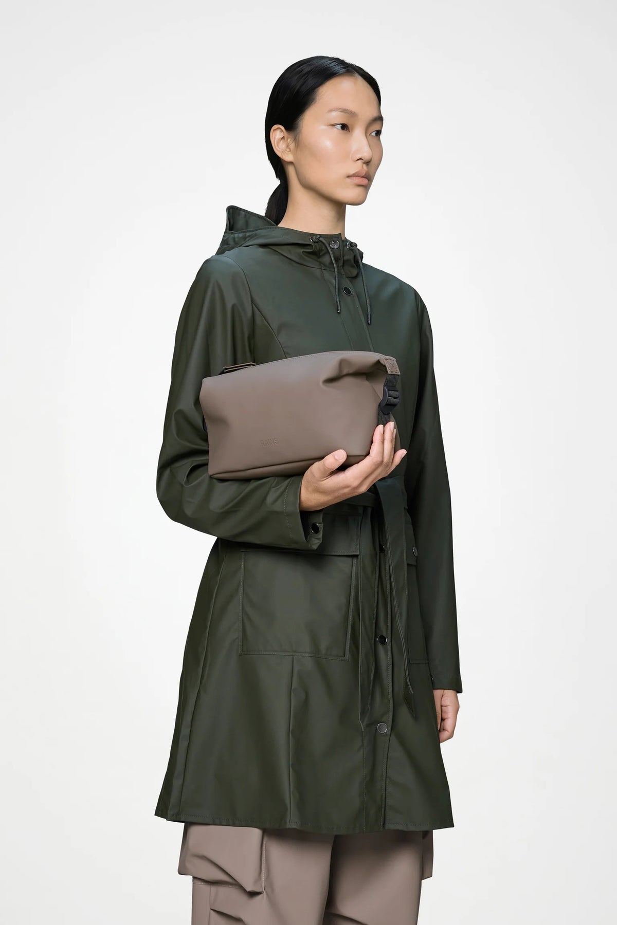RAINS Hilo Wash Bag - Cinder
