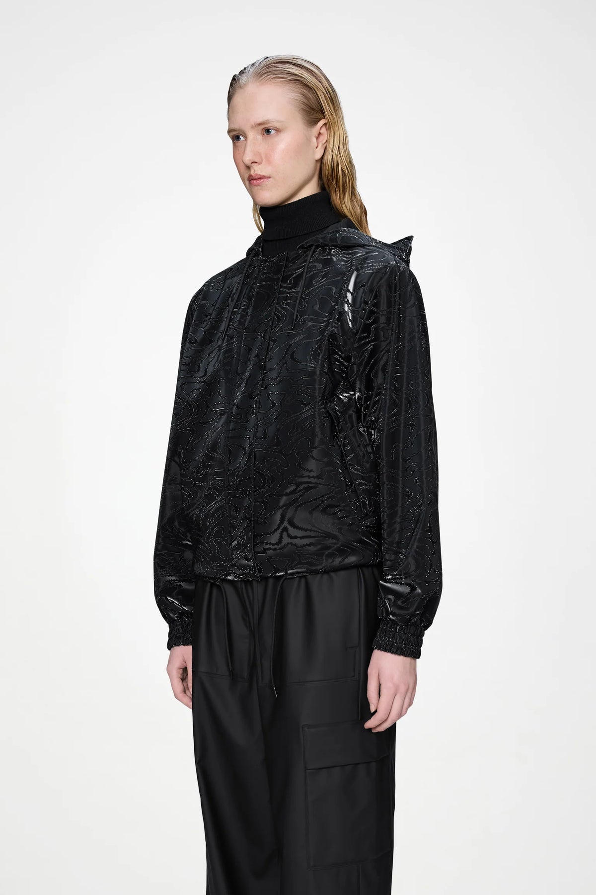 RAINS String W Jacket AMP Black hooded jacket