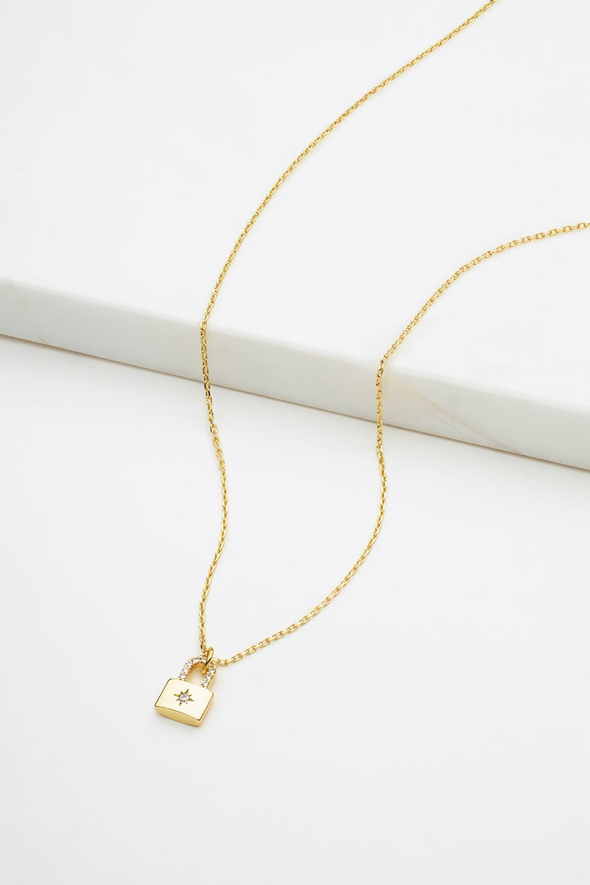 Locket Mini Necklace - Gold - Necklace
