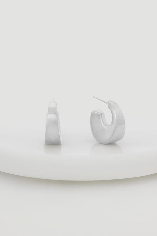 Harper Hoop Brushed Earrings - Silver