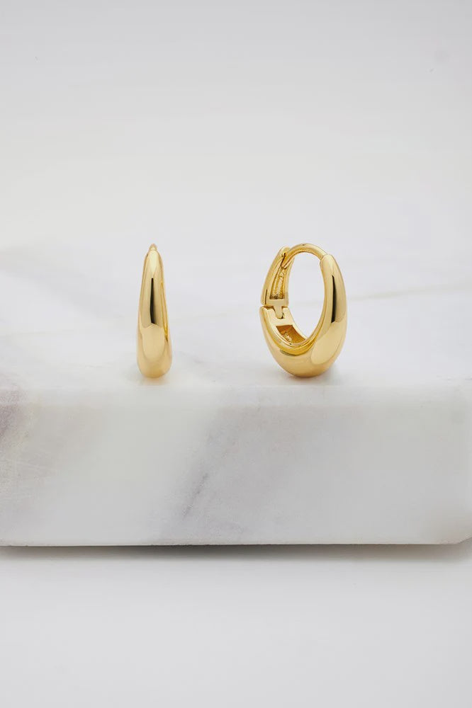 Cleo Hoop Small Essential Earring - Gold