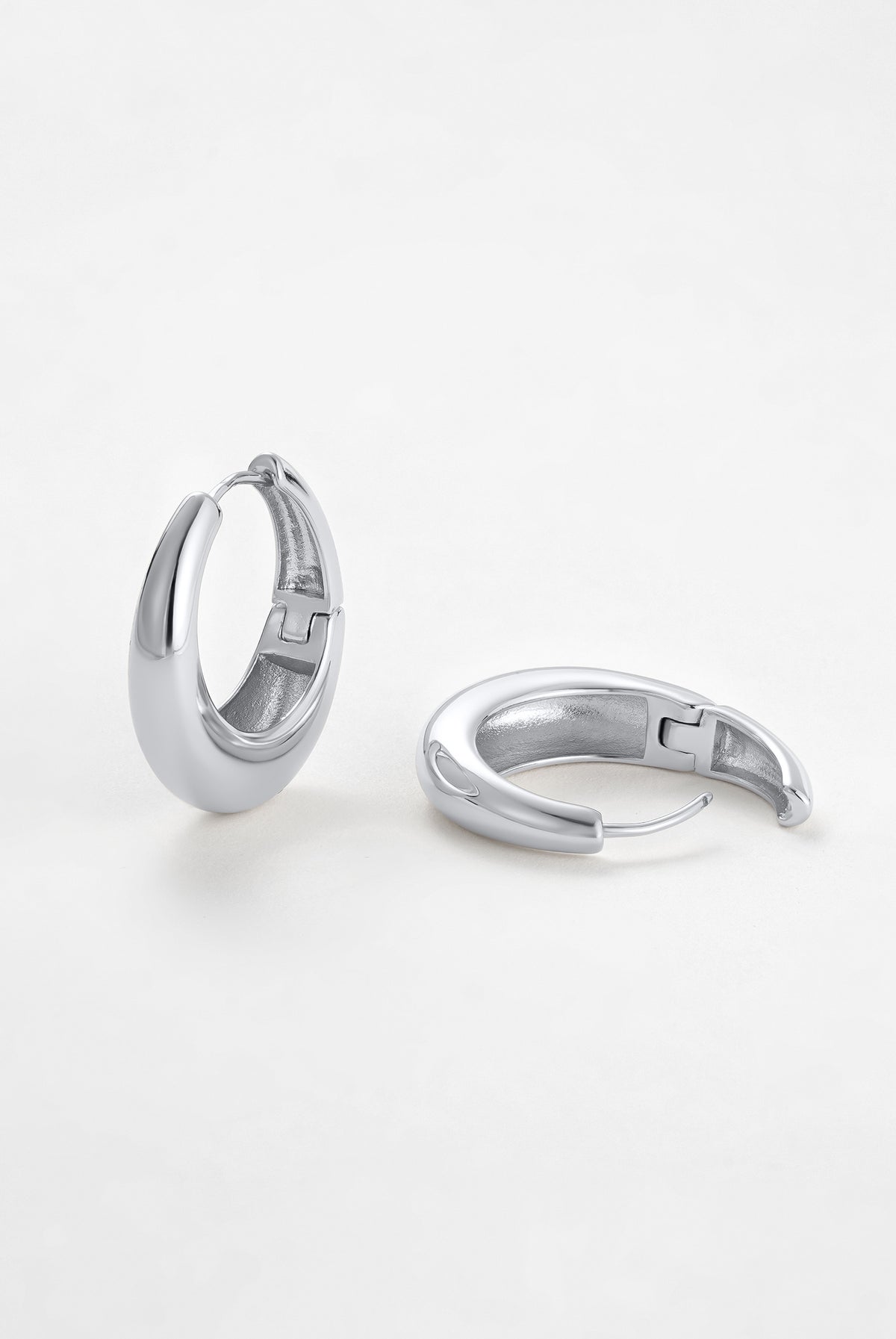 ZAFINO Cleo Hoop - Large - Silver - Earrings