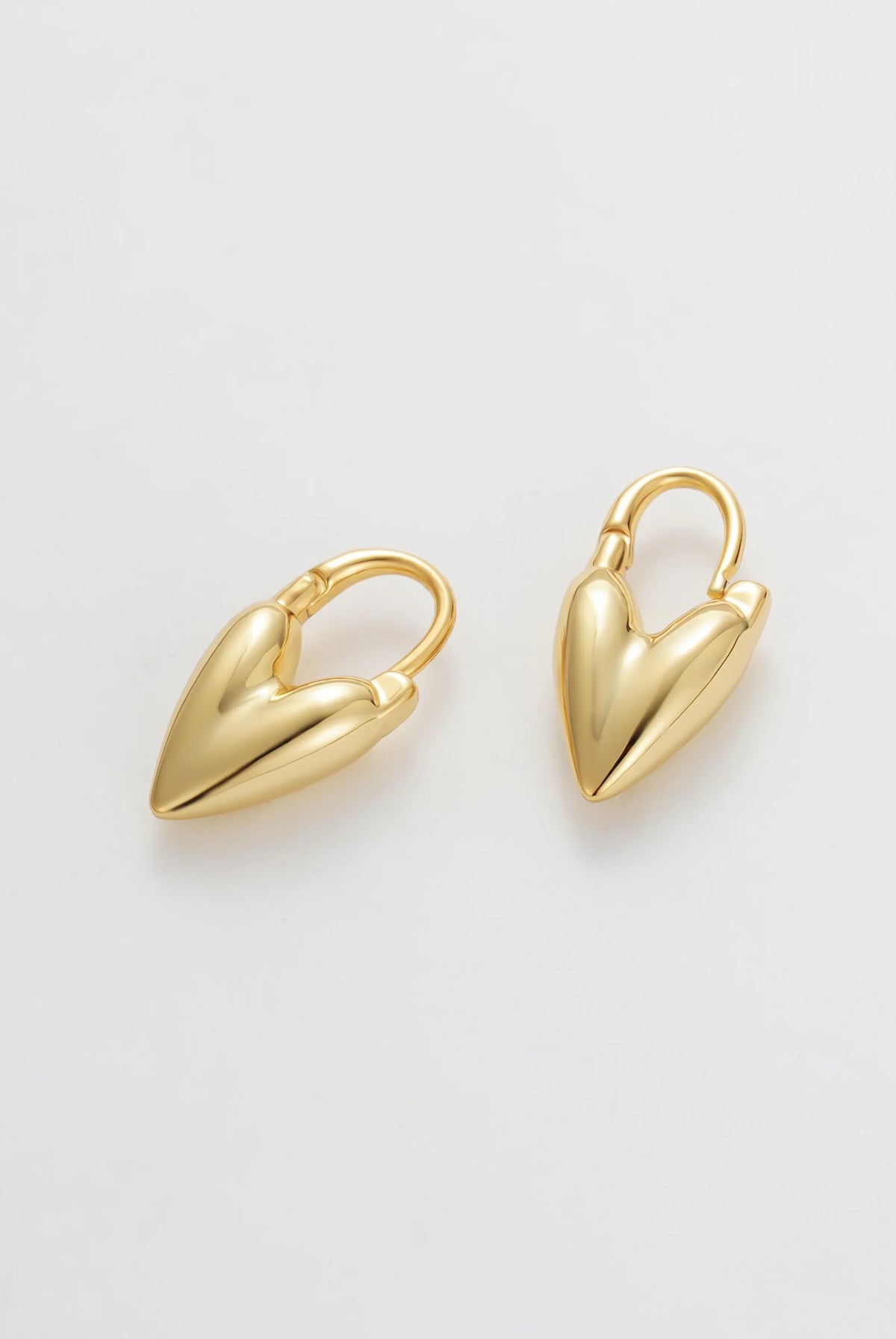 ZAFINO Jess Heart Hoop Essential Earring - Gold 7533