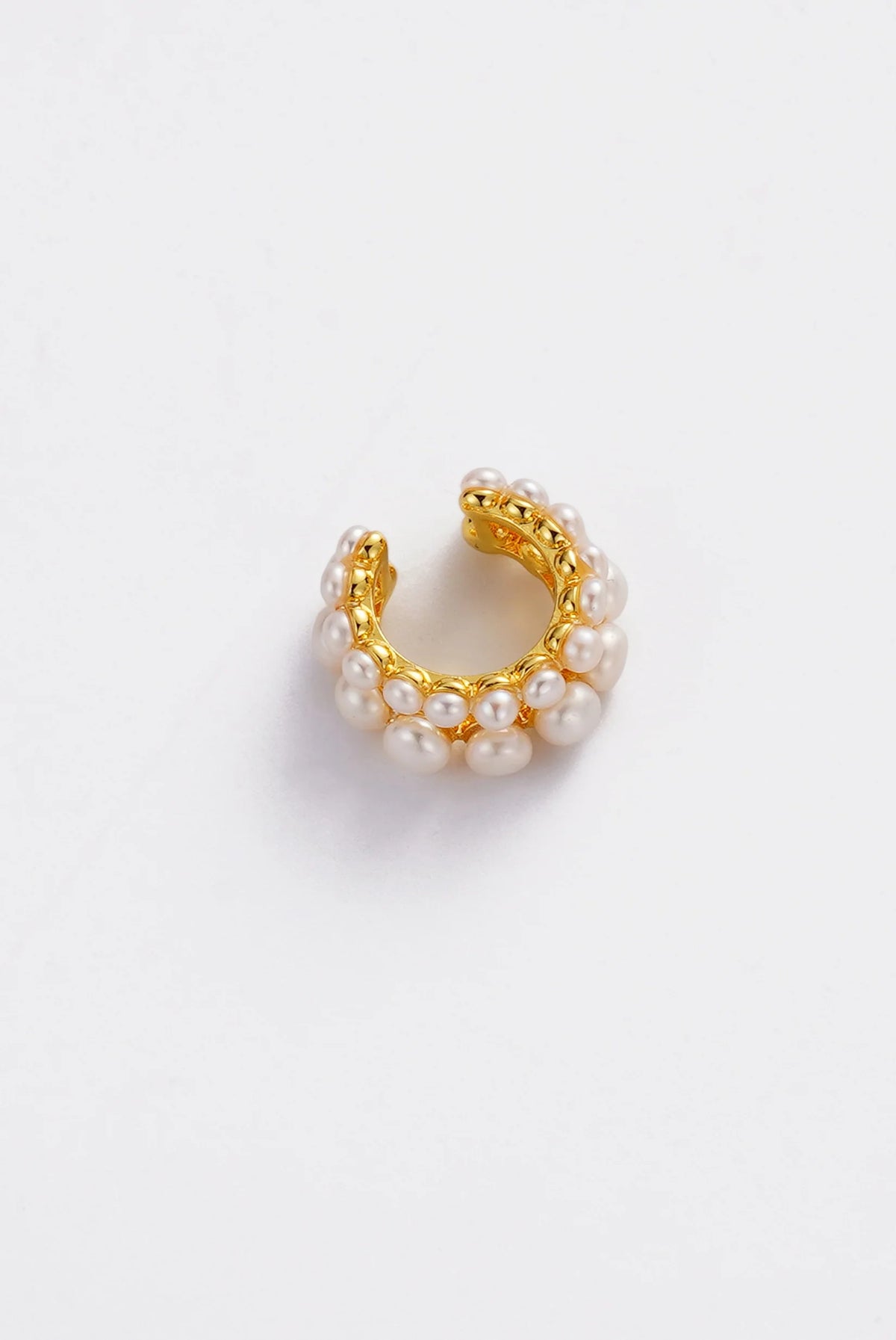 ZAFINO Luna Pearl Ear Cuff Gold hoop earring with pearl-like bead