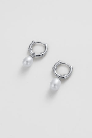ZAFINO Tessa Pearl Hoop Silver hoop earrings with pearl beads 7789