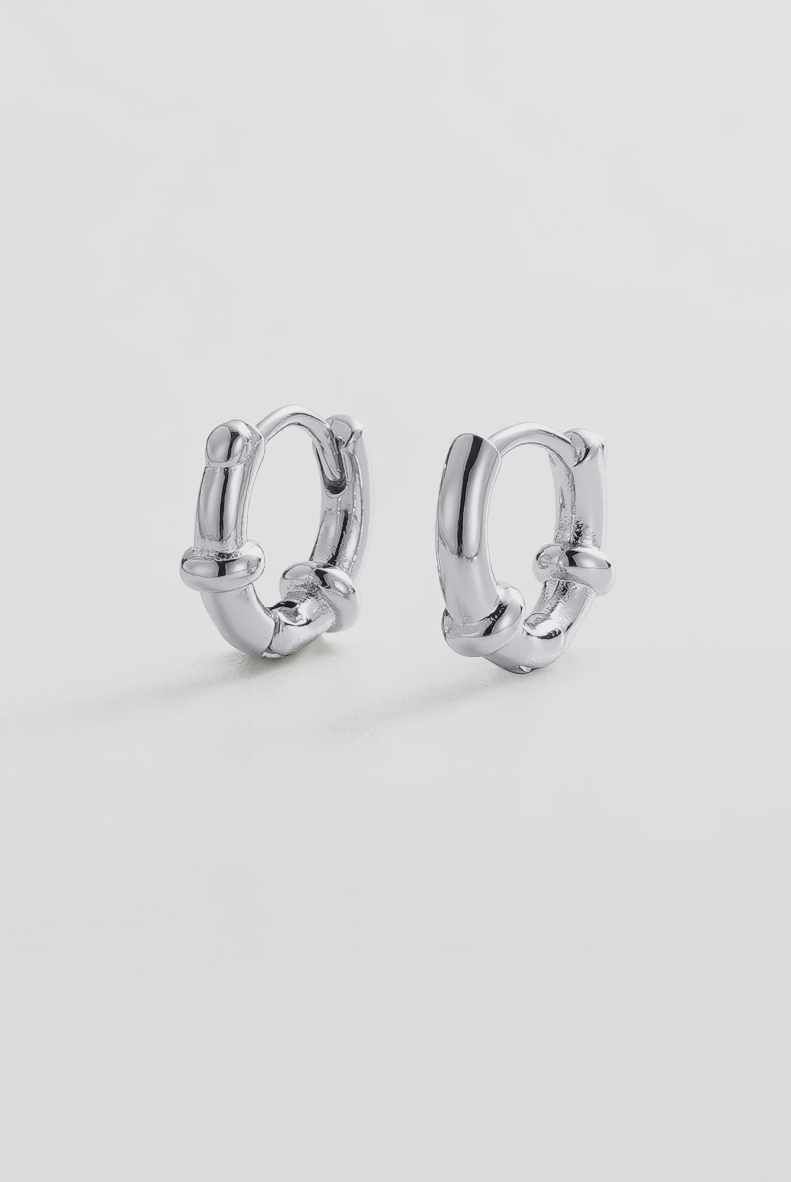 ZAFINO 7801 Tessa Huggie - Silver