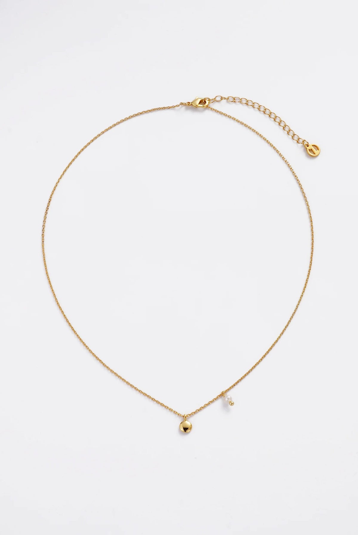 ZAFINO Eva Mini Necklace 7882 Gold necklace with a small round pendant