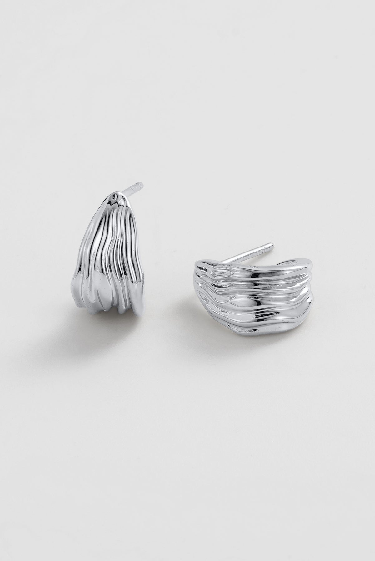 ZAFINO 8143 Lexi Hoop - Small - Silver