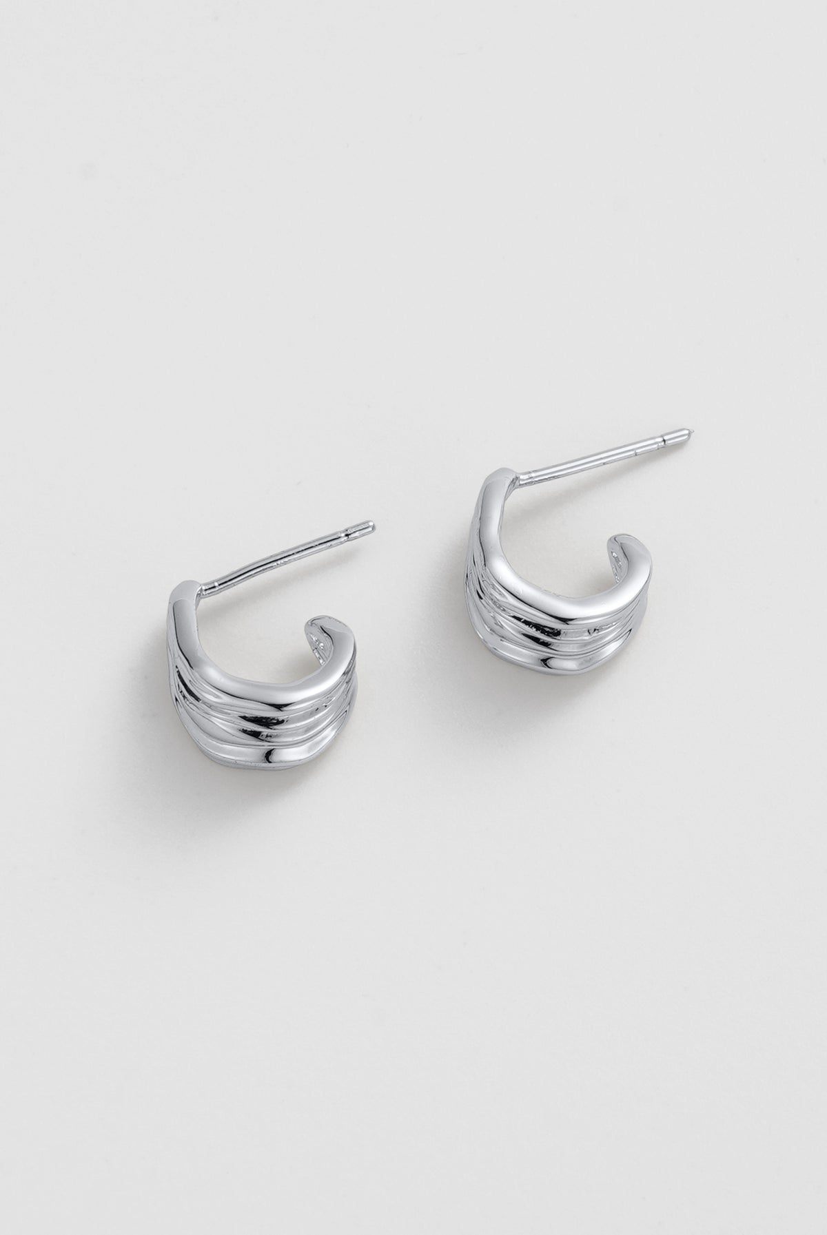ZAFINO 8143 Lexi Hoop - Small - Silver