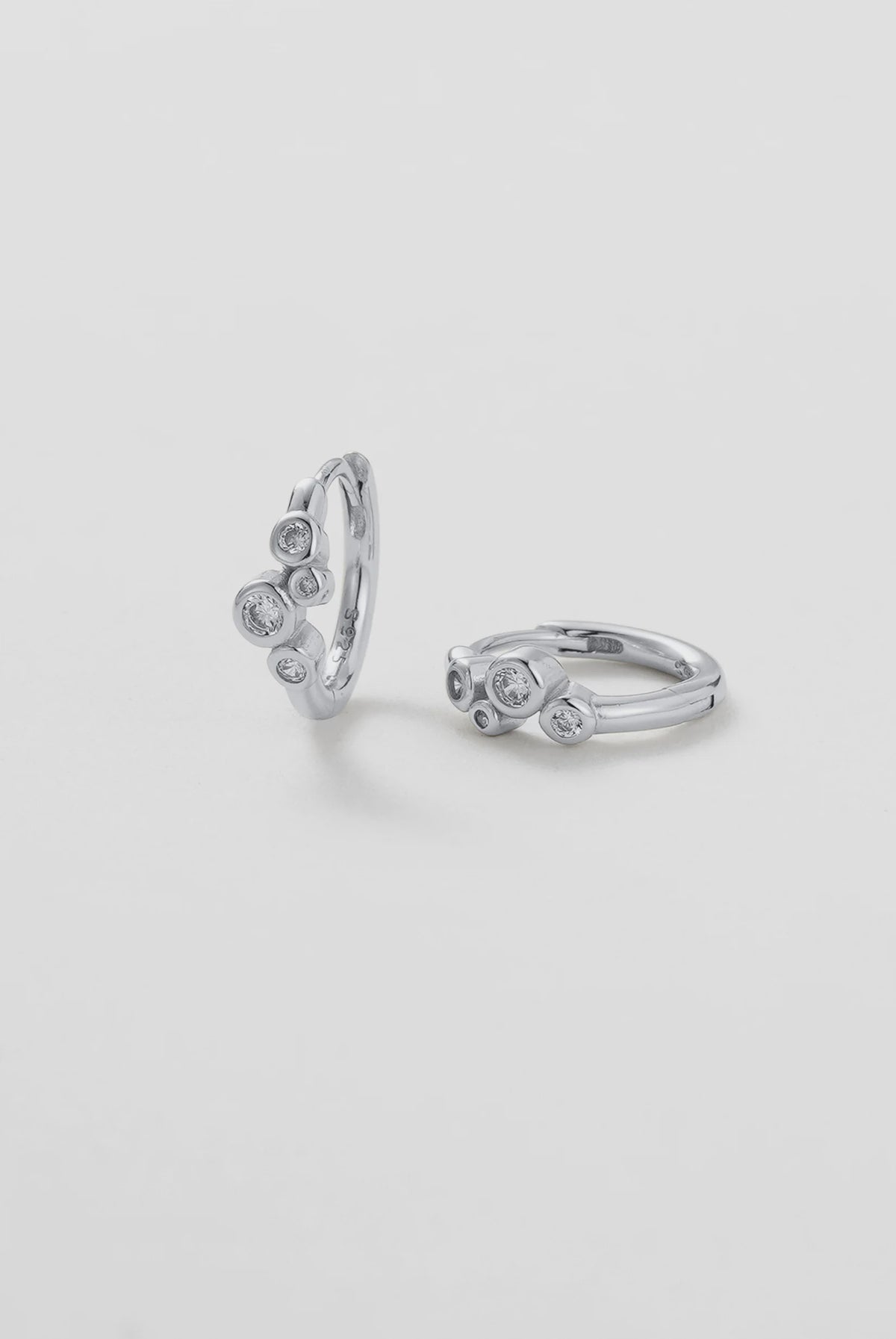 ZAFINO Amy Mini Huggie - Silver 7654