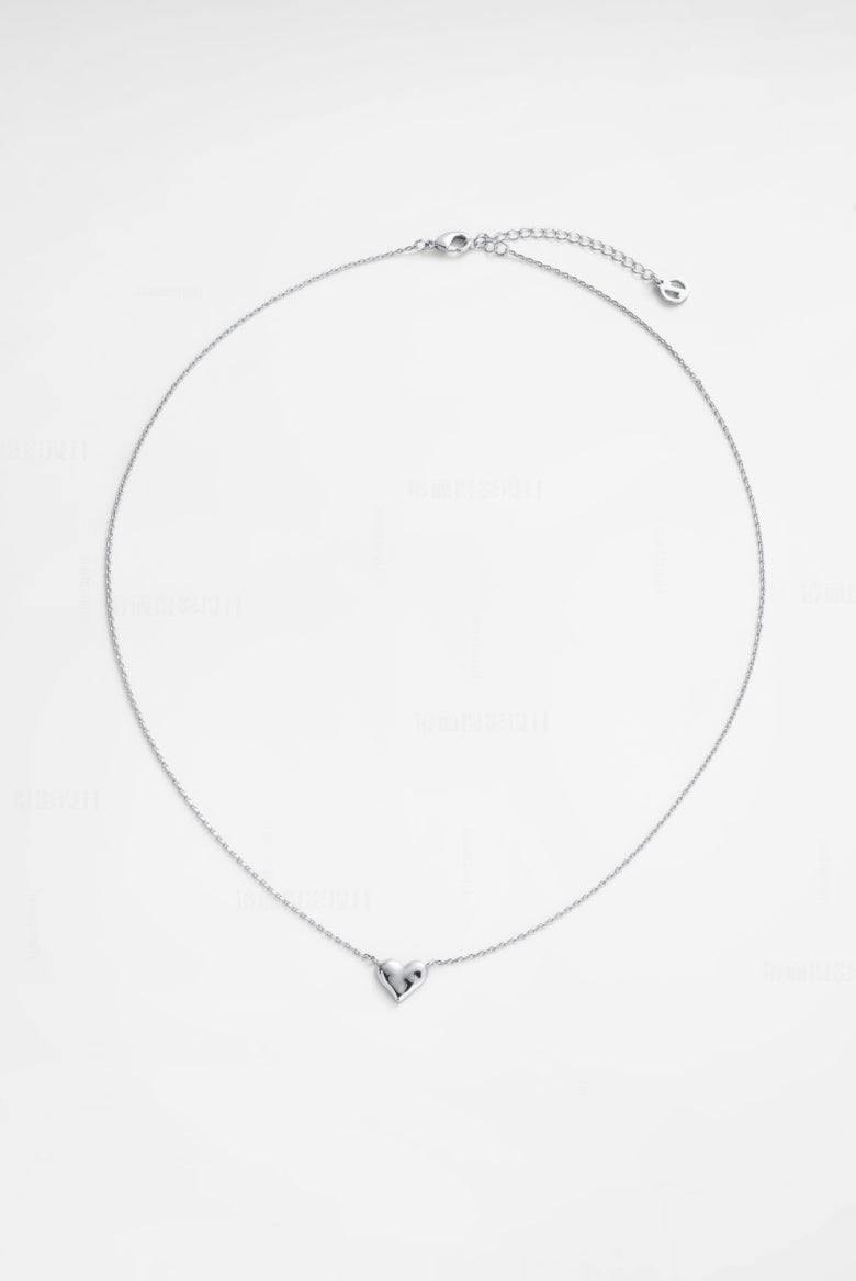 ZAFINO 7879 Audrey Mini Necklace Silver necklace with a heart pendant