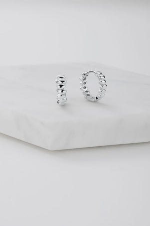 ZAFINO Bailey Earring - Silver - Mini Huggy
