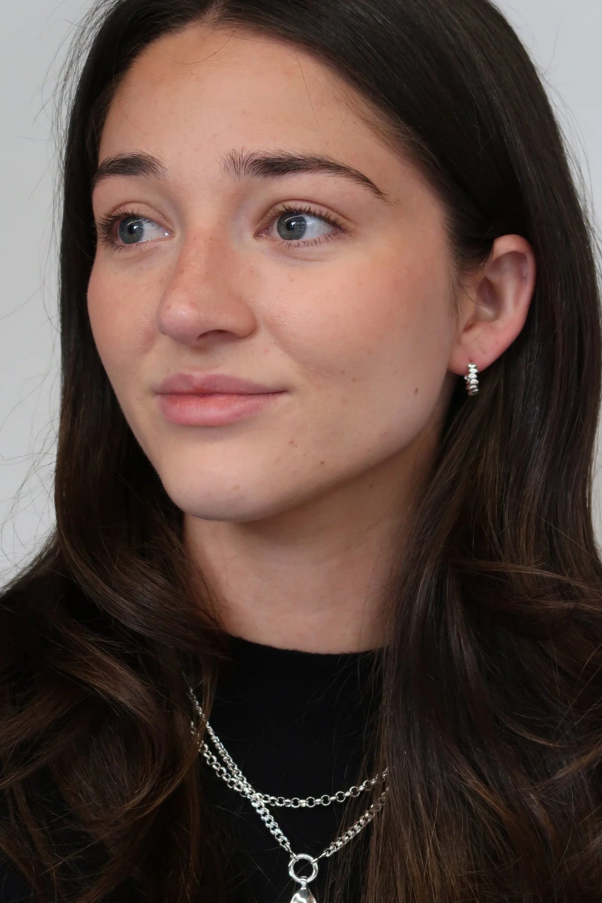 ZAFINO Bailey Earring - Silver - Mini Huggy