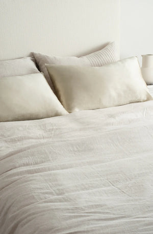 Bianca Lorenne Silk Pillowcase - Champagne