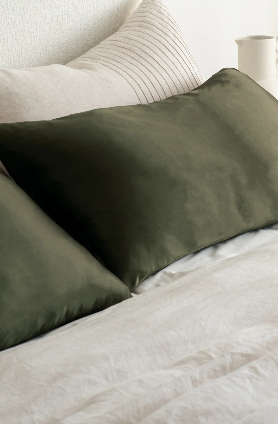 Bianca Lorenne Silk Pillowcase - Olive