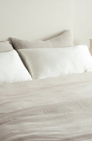 Bianca Lorenne Silk Pillowcase - Pearl