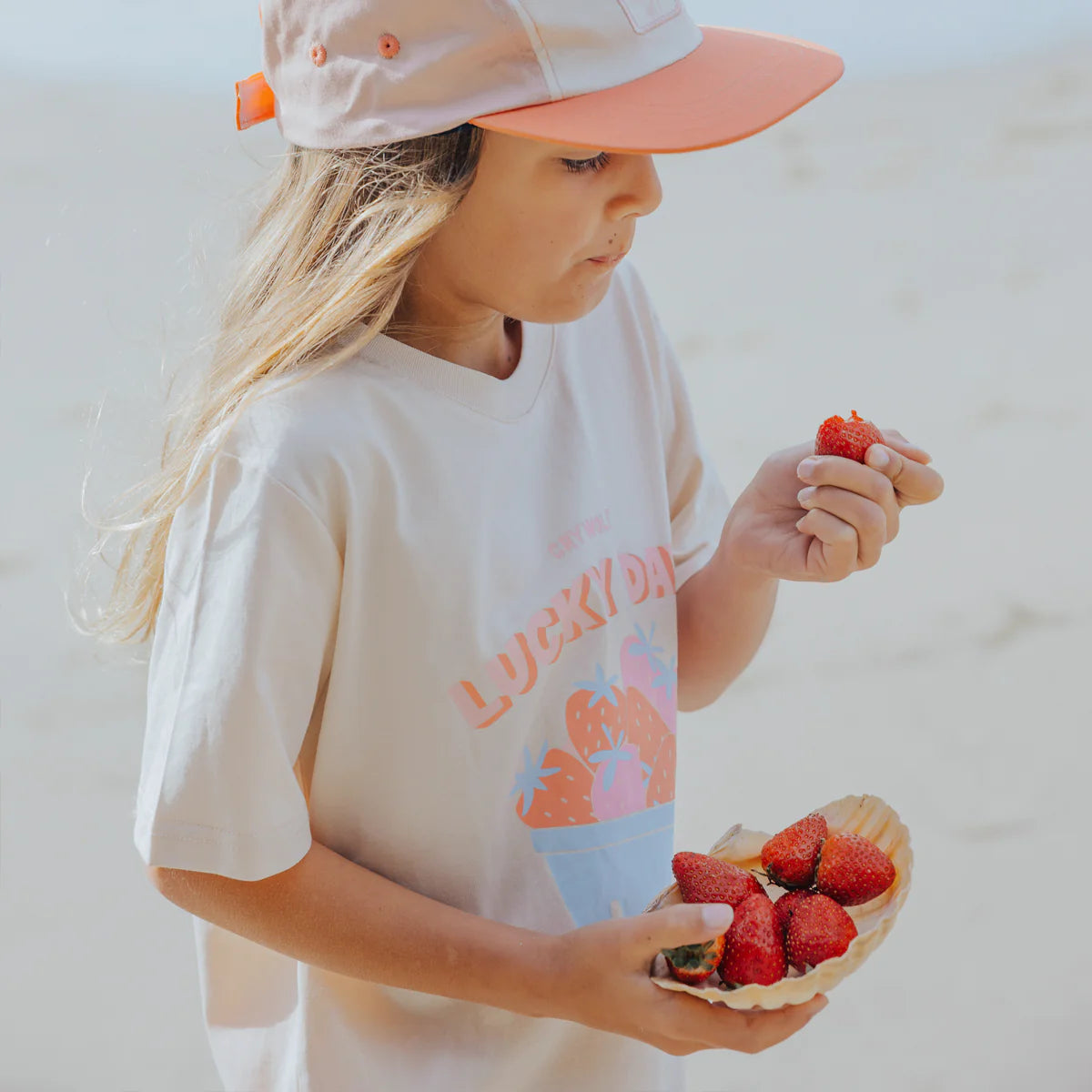 CRYWOLF KIDS GIRLS SCRATCH 'N SMELL T-SHIRT Strawberries SS25/26