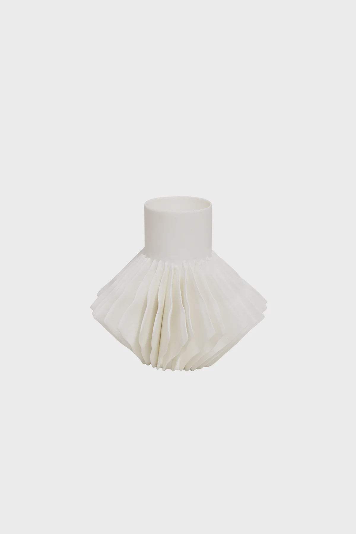 Maytime Capiz Vase fine bone china White pleated skirt