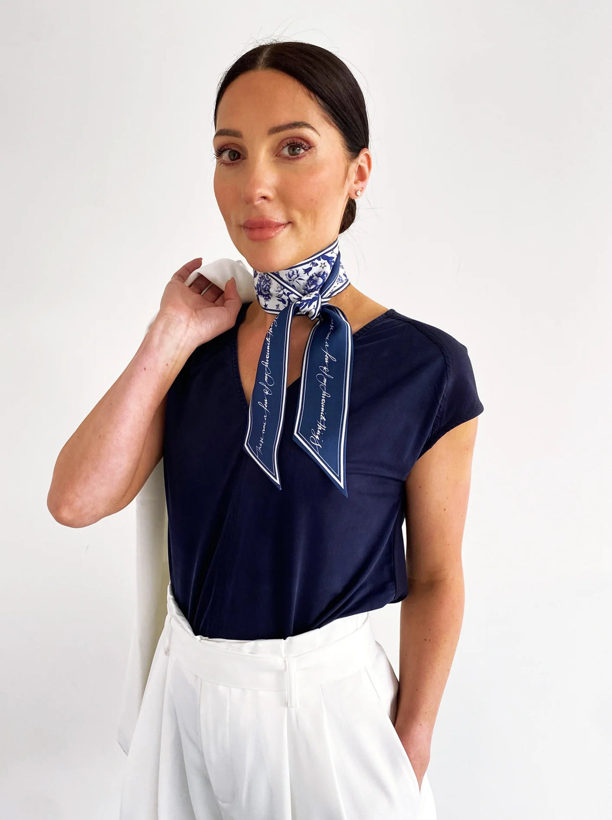 THE SILK Twilly - LOU HELLER CARRIE