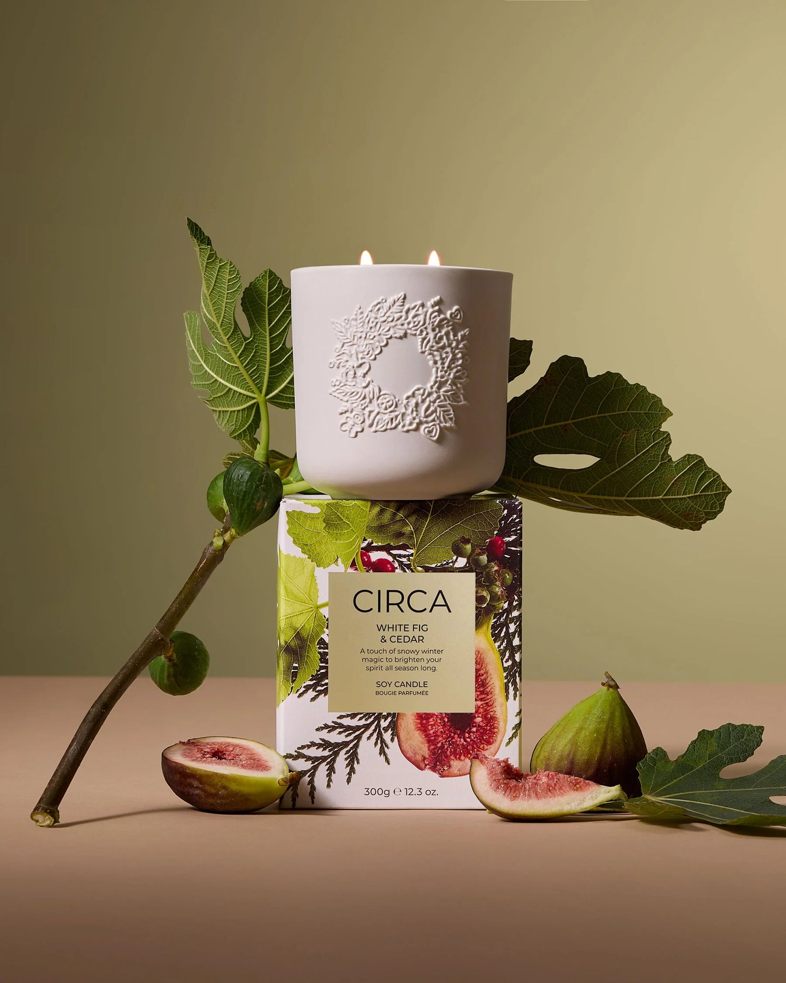 Circa Christmas Candle 300g White Fig & Cedar