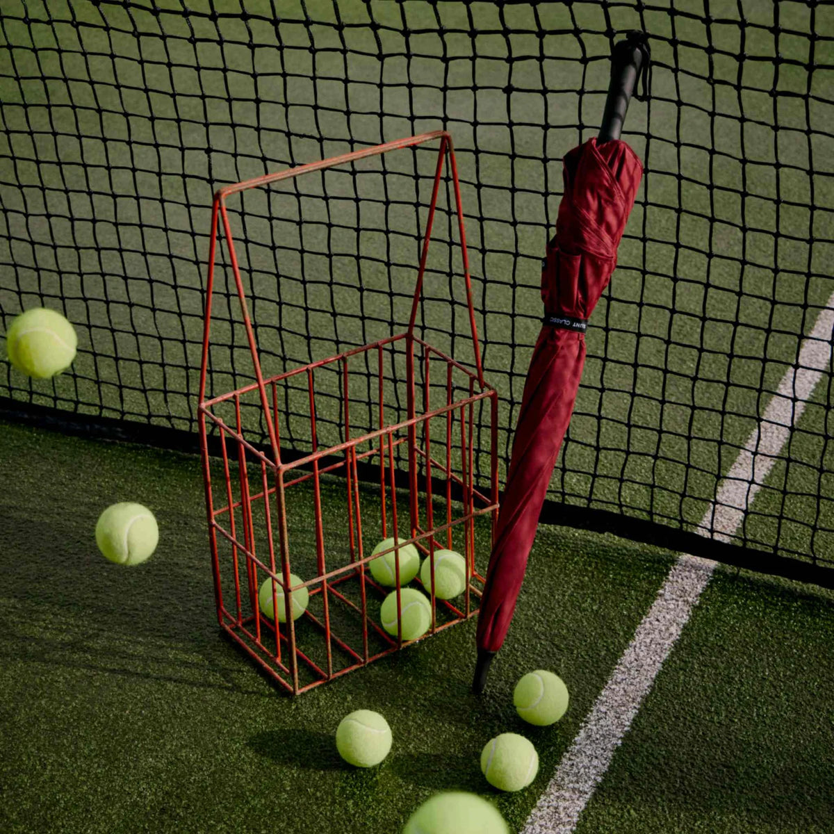 Blunt Classic - Clubhouse Red Maroon umbrella