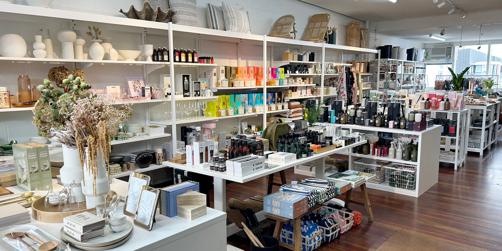 Generic homeware and lifestyle display