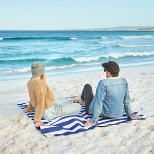 DOCK&BAY Beach Blanket Large Whitsunday Blue and white striped