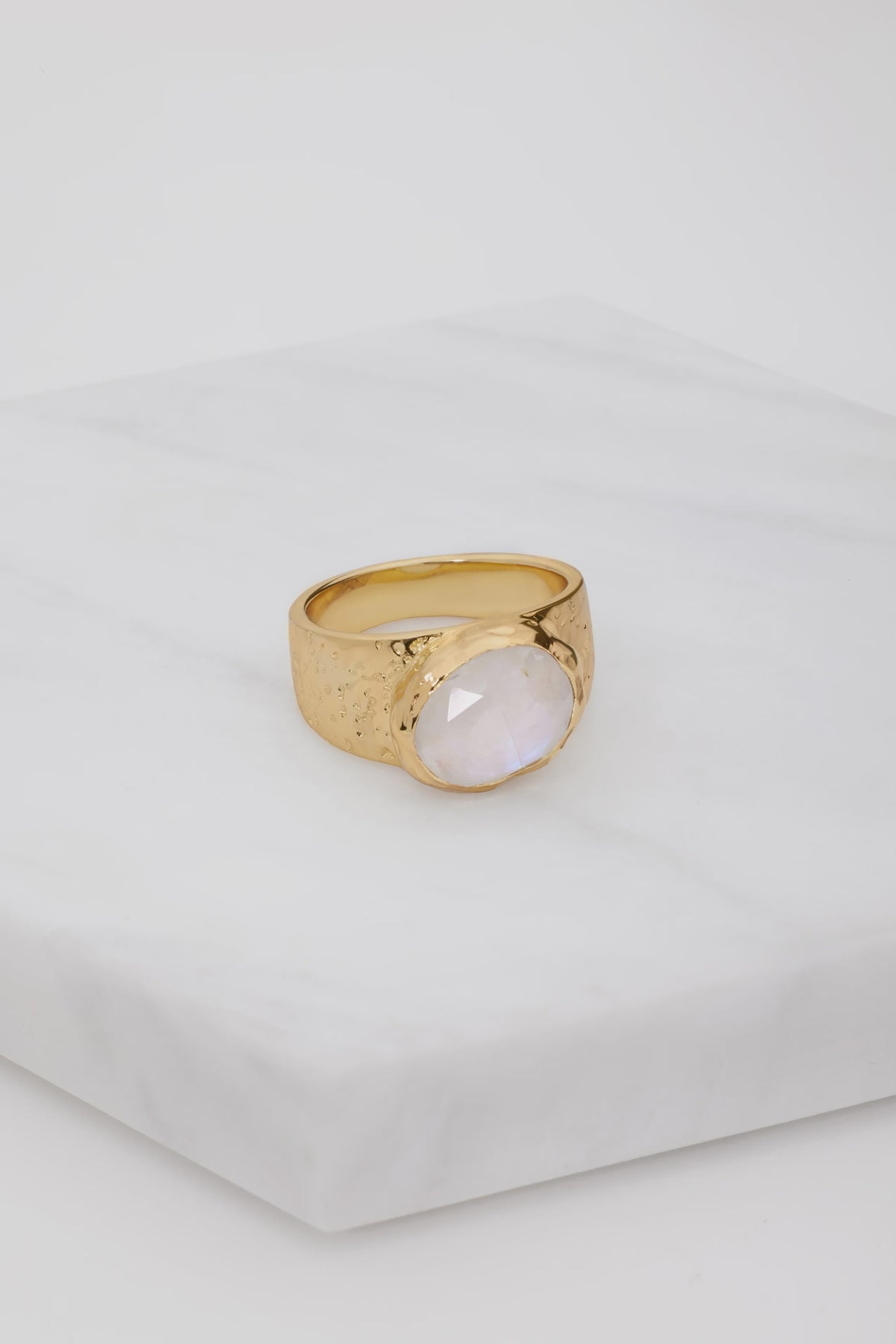 Zafino Australia Daniella Artisan Ring - Moonstone