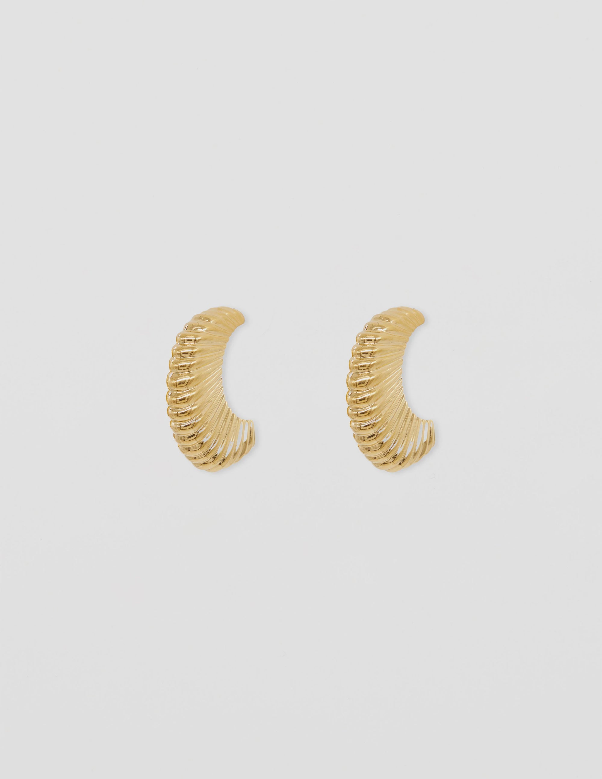 Stella Gemma Earring Flat Scalloped Hoop Gold