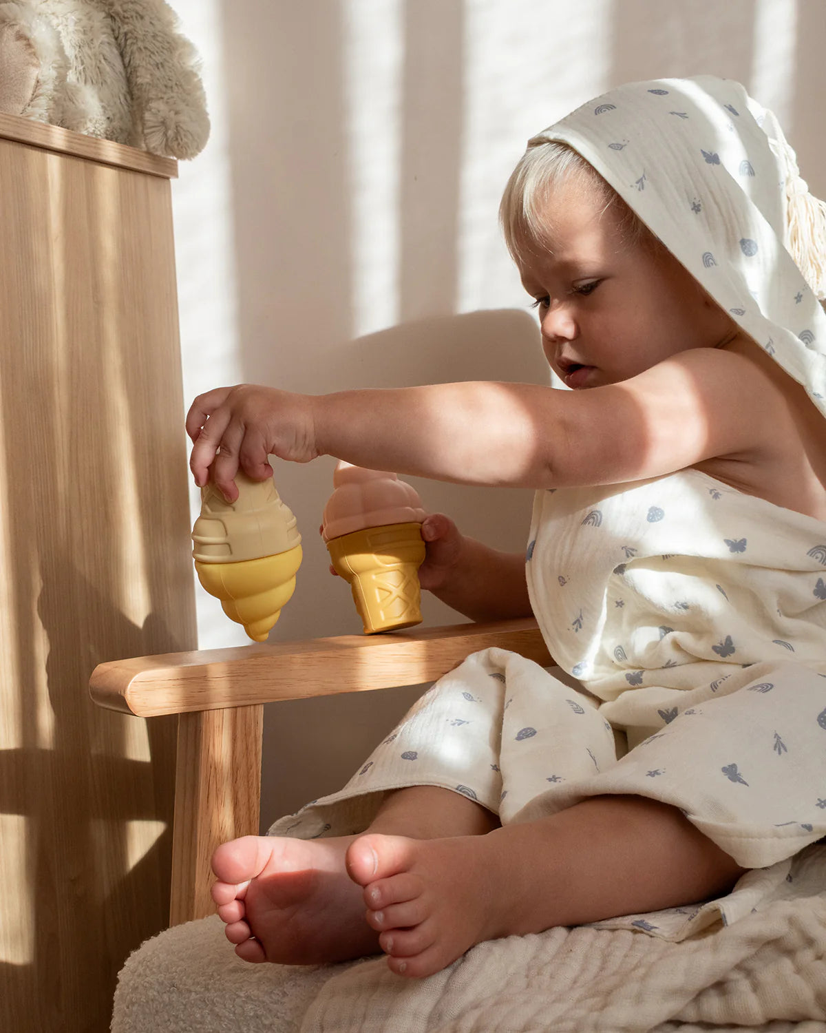 Over the Dandelions Hooded Towel with Tassel Enchanted Garden