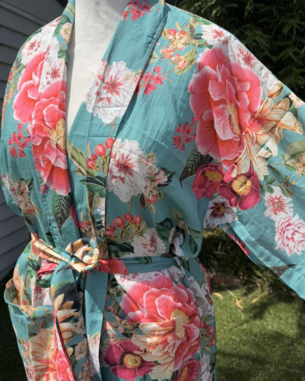 Blazing Daisy Fleur Kimono Robe Lagoon Floral Print