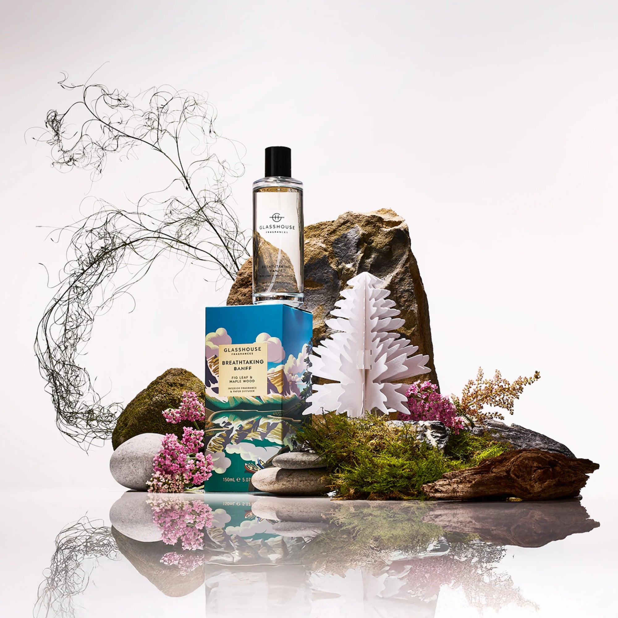 Glasshouse Fragrances Interior Fragrance and Paper Diffuser - Breathtaking Banff Breathtaking Banff product set with bottle, packaging, and diffuser on a white background