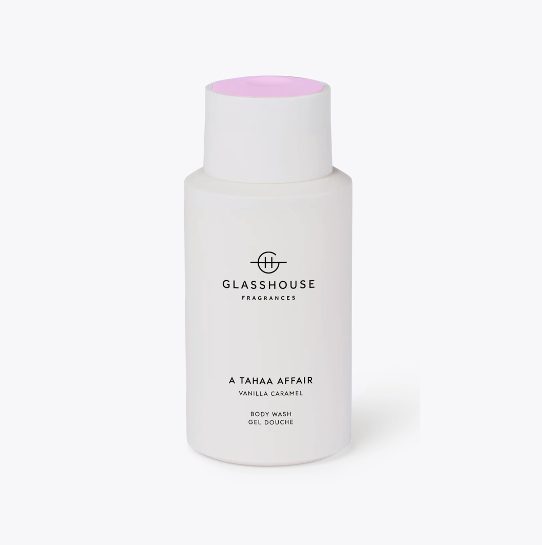 Glasshouse Fragrances body wash VANILLA CARAMEL
300mL Body Wash
Enriched with Gotu Kola, Coconut Oil and Aloe Vera, this creamy Body Wash gently cleanses, leaving skin scented with Vanilla, Caramel and Coconut.