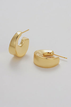 ZAFINO Harper Hoop - Gold - Essential Earring