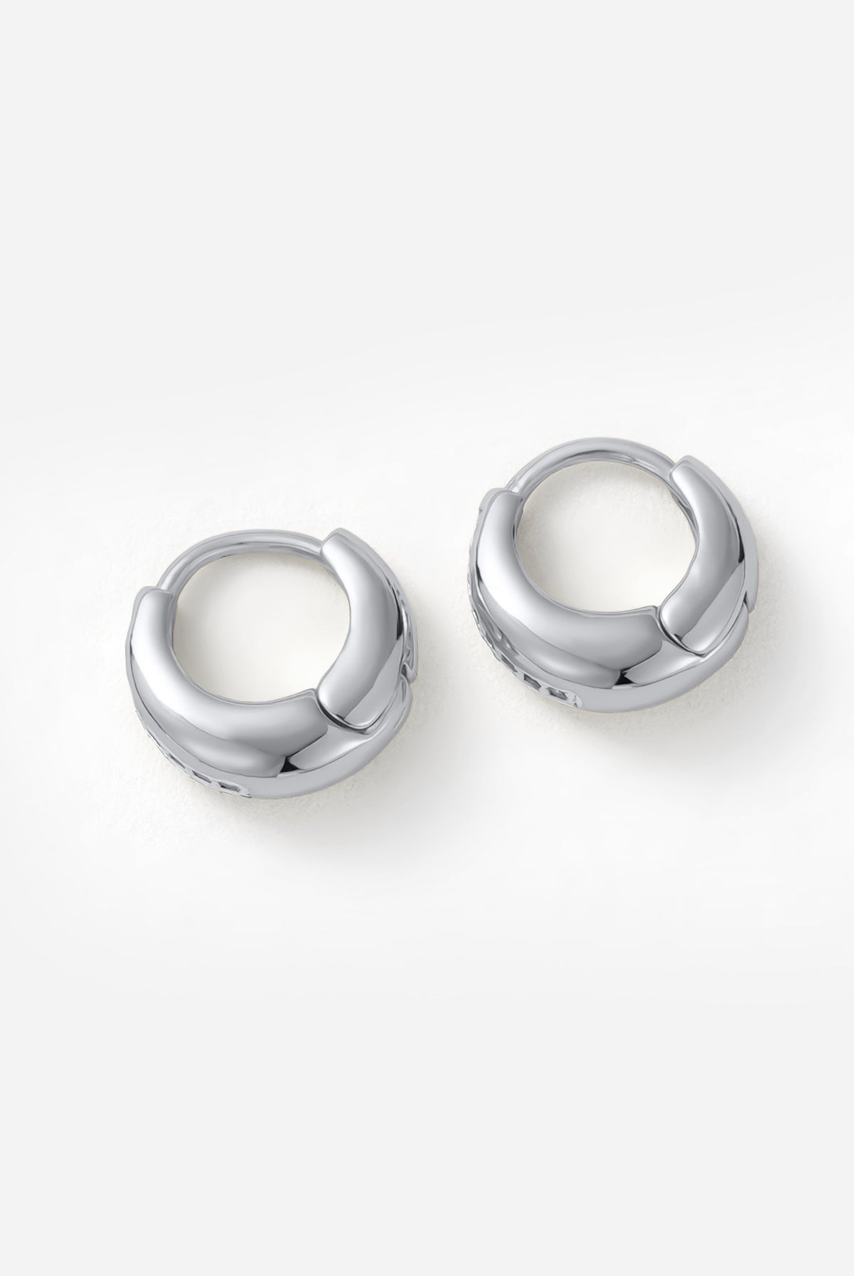 Hayley Huggie - Silver