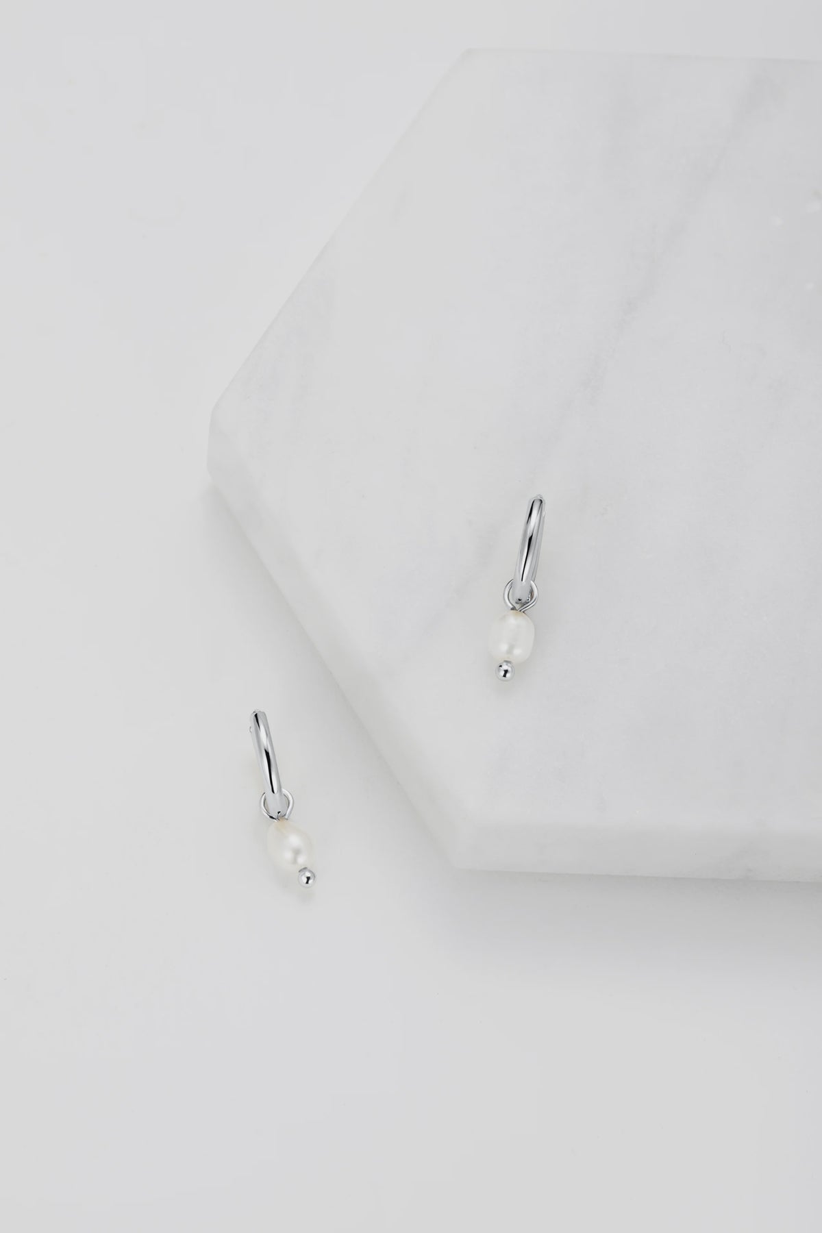 Zafino Heidi Hoop - Silver - Pearl Earring