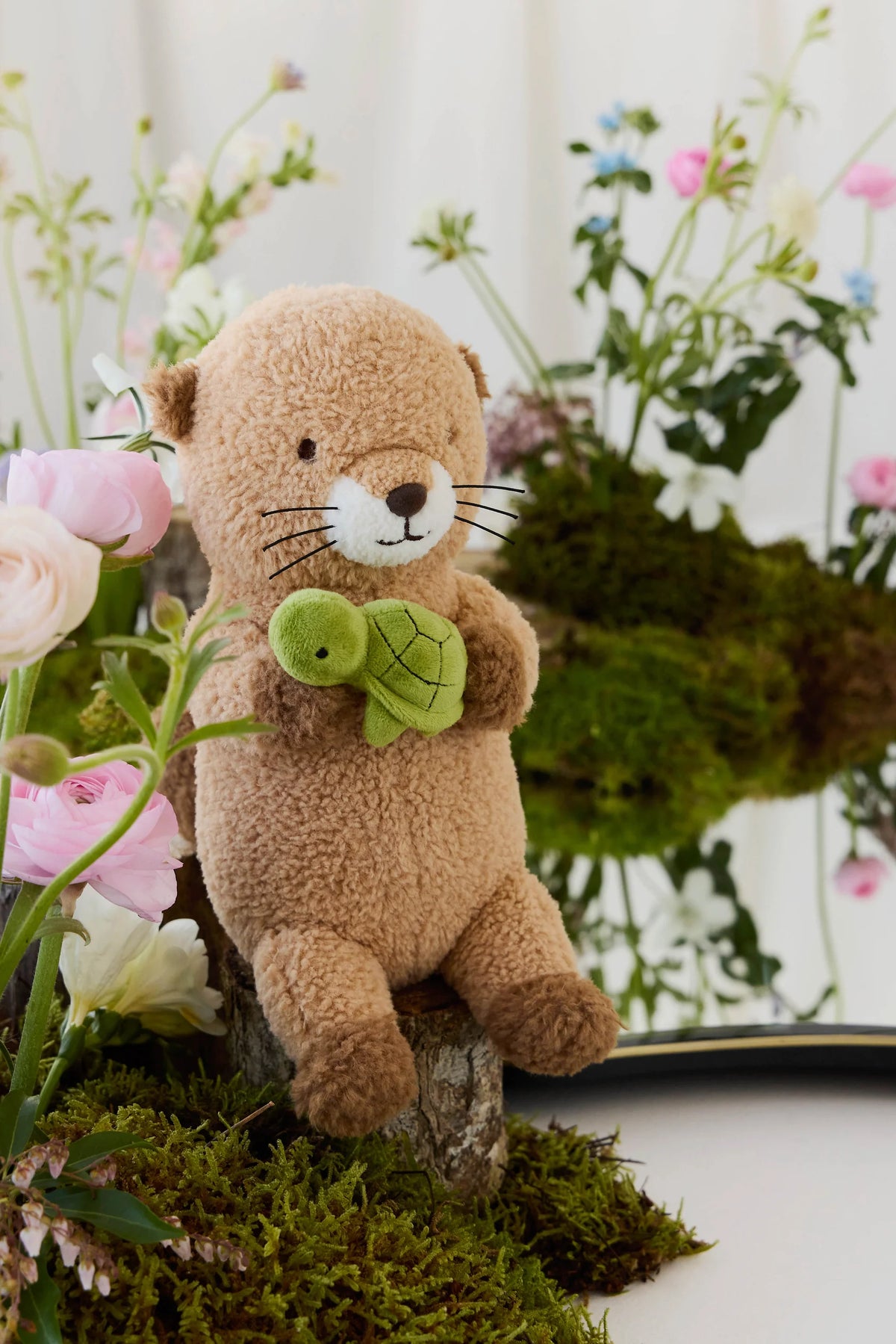 Jamie Kay Snuggle Bunnies - Ollie the Otter - Cocoa 30cm