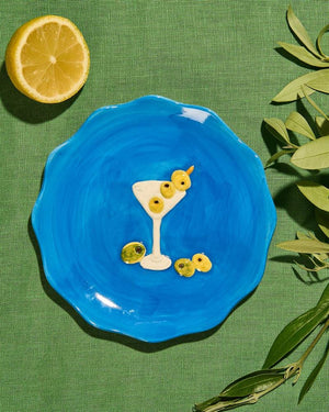 La La Land - Cocktail - Stoneware Plate Blue ceramic plate with a cocktail 